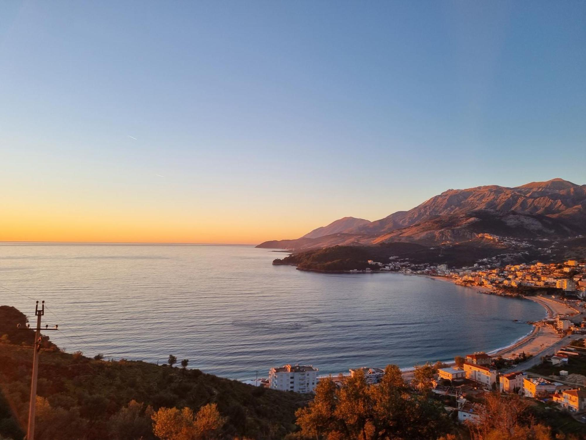 The Sunny Side Apartment Himare Luaran gambar