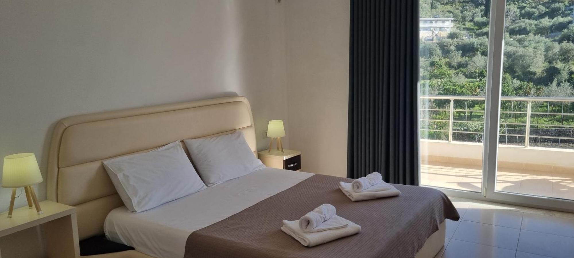 The Sunny Side Apartment Himare Luaran gambar
