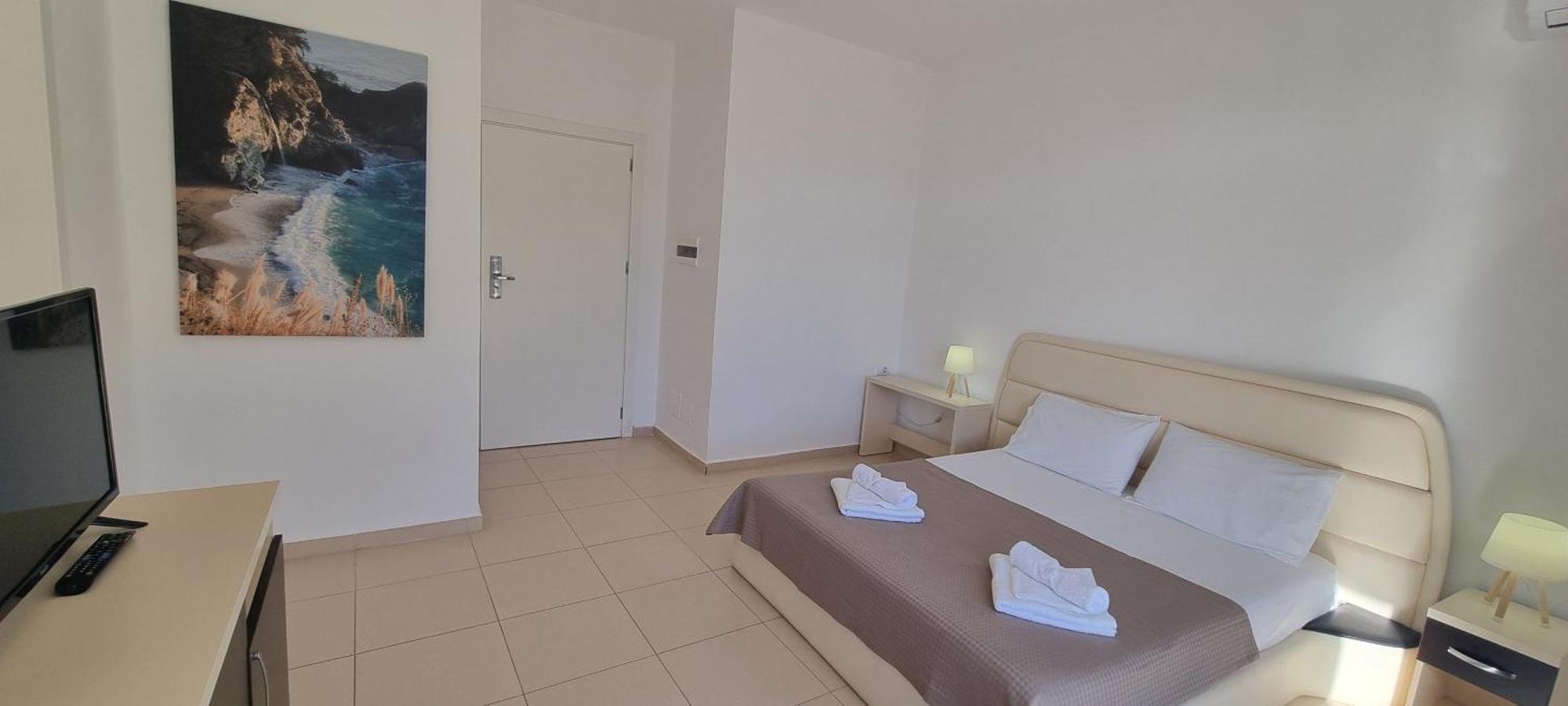 The Sunny Side Apartment Himare Luaran gambar