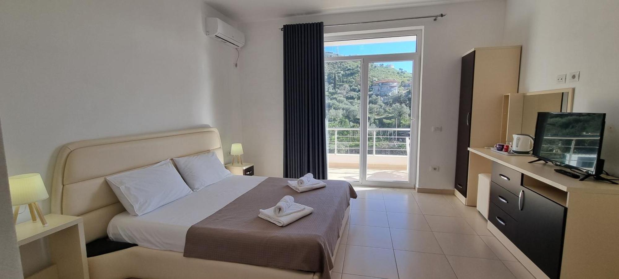 The Sunny Side Apartment Himare Luaran gambar