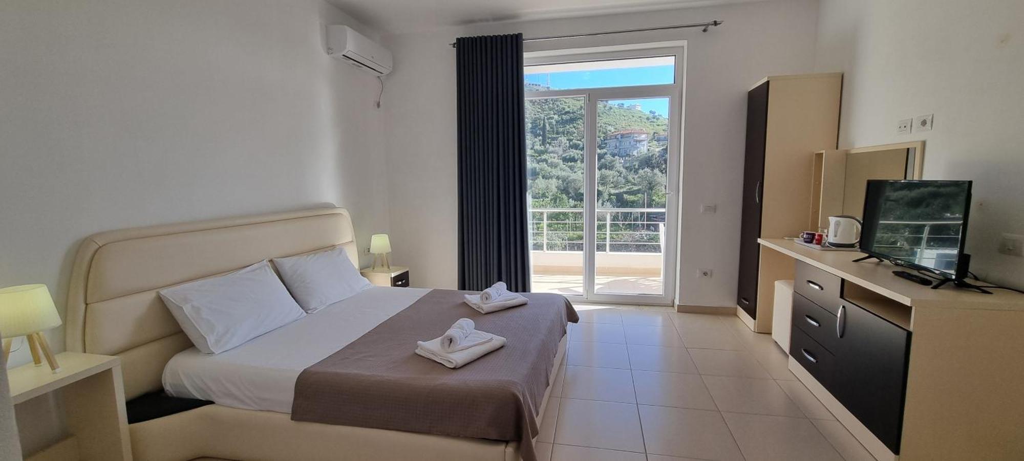 The Sunny Side Apartment Himare Luaran gambar