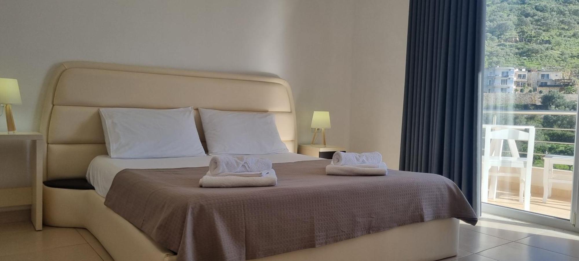 The Sunny Side Apartment Himare Luaran gambar