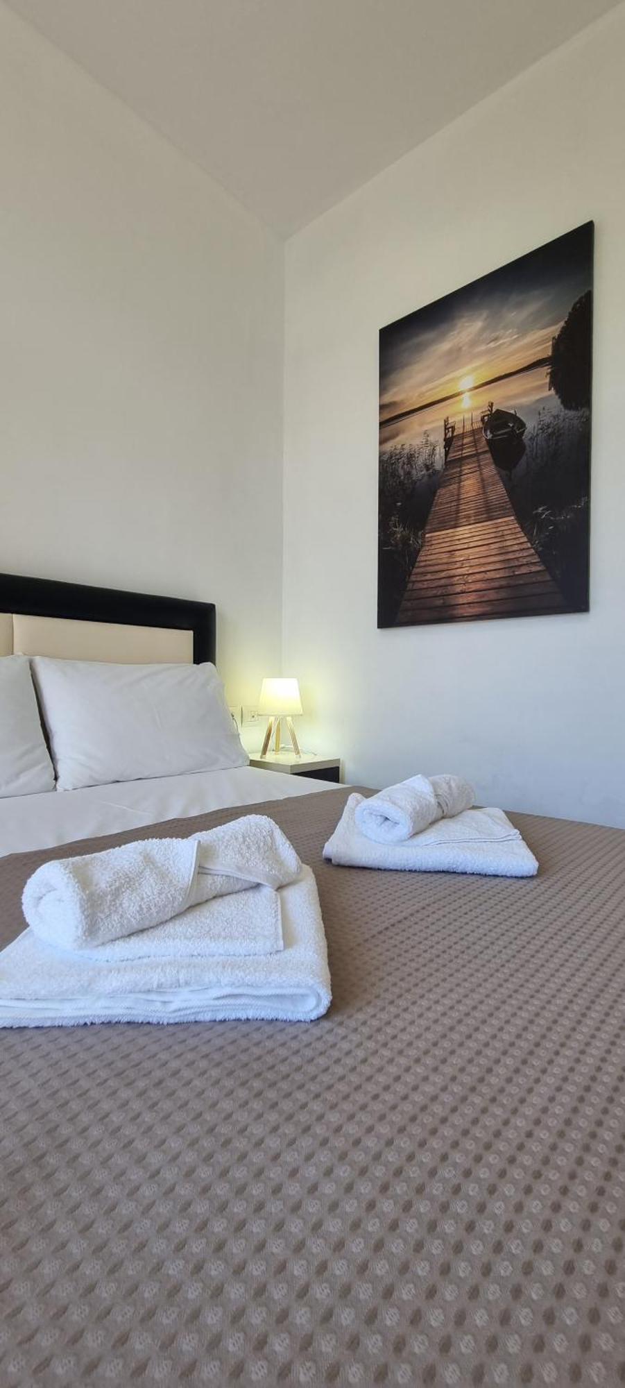 The Sunny Side Apartment Himare Luaran gambar