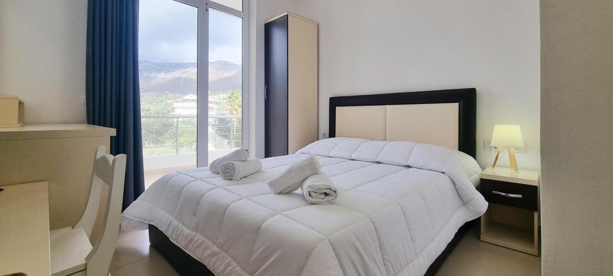 The Sunny Side Apartment Himare Luaran gambar