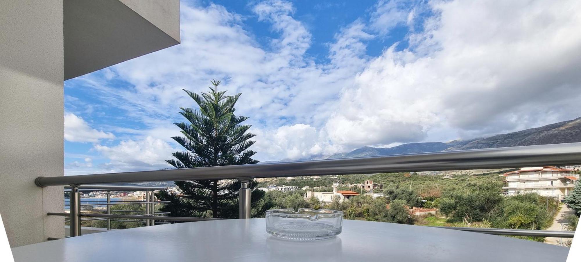 The Sunny Side Apartment Himare Luaran gambar