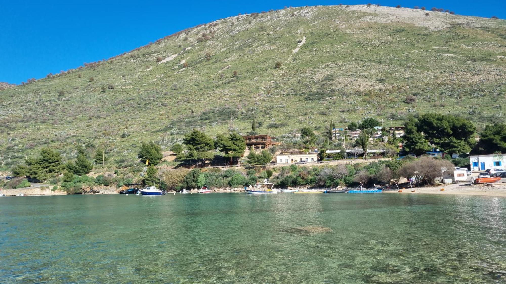 The Sunny Side Apartment Himare Luaran gambar