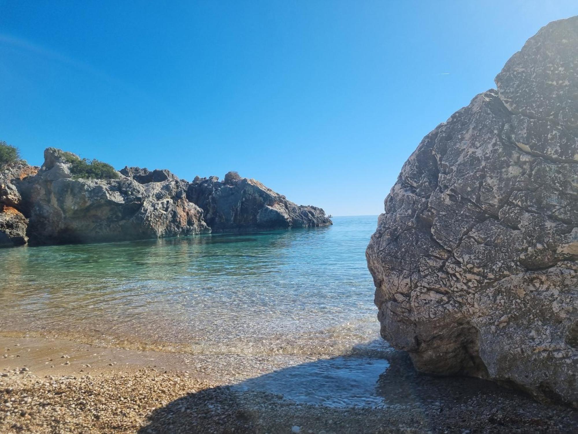 The Sunny Side Apartment Himare Luaran gambar