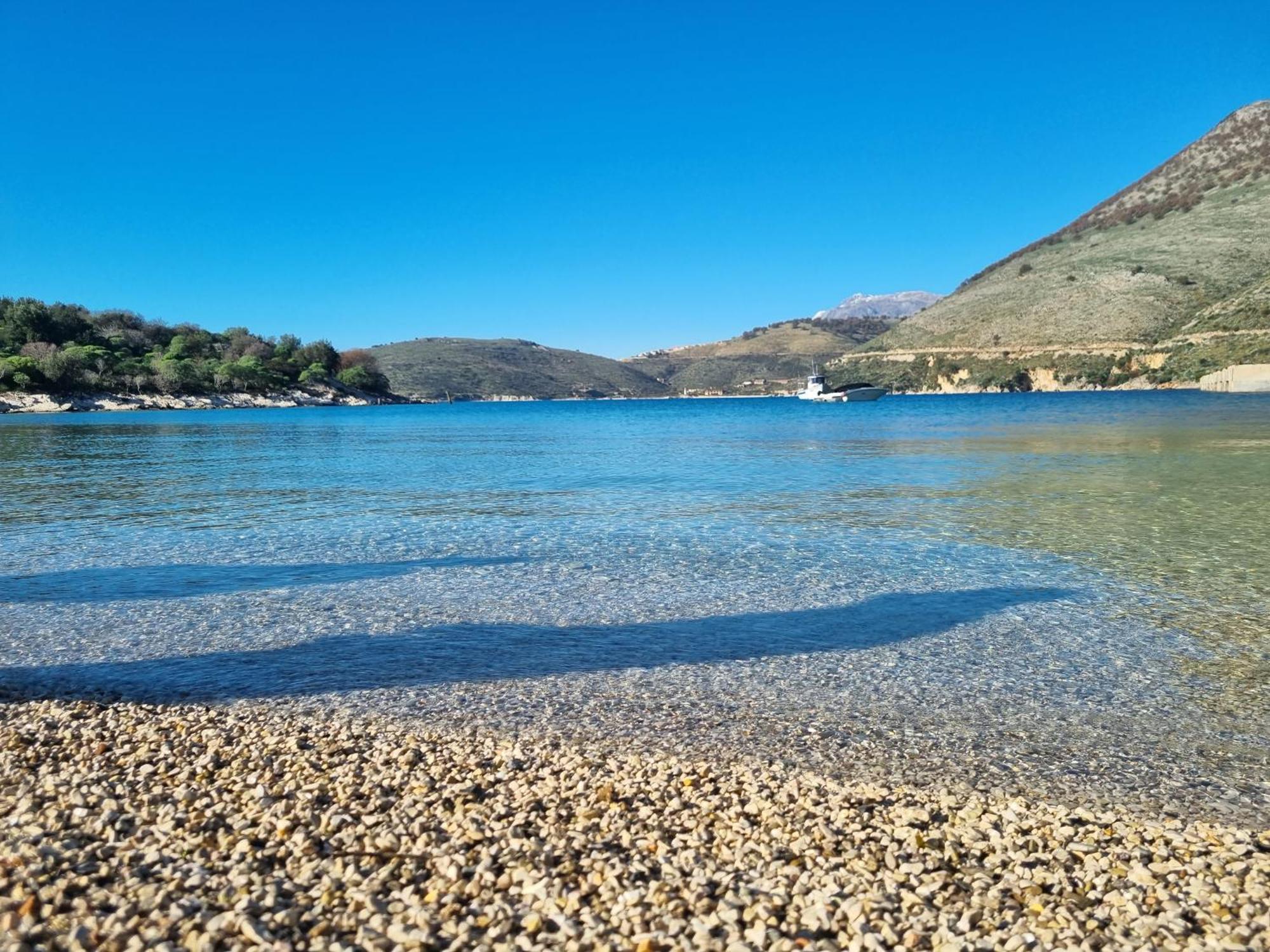 The Sunny Side Apartment Himare Luaran gambar